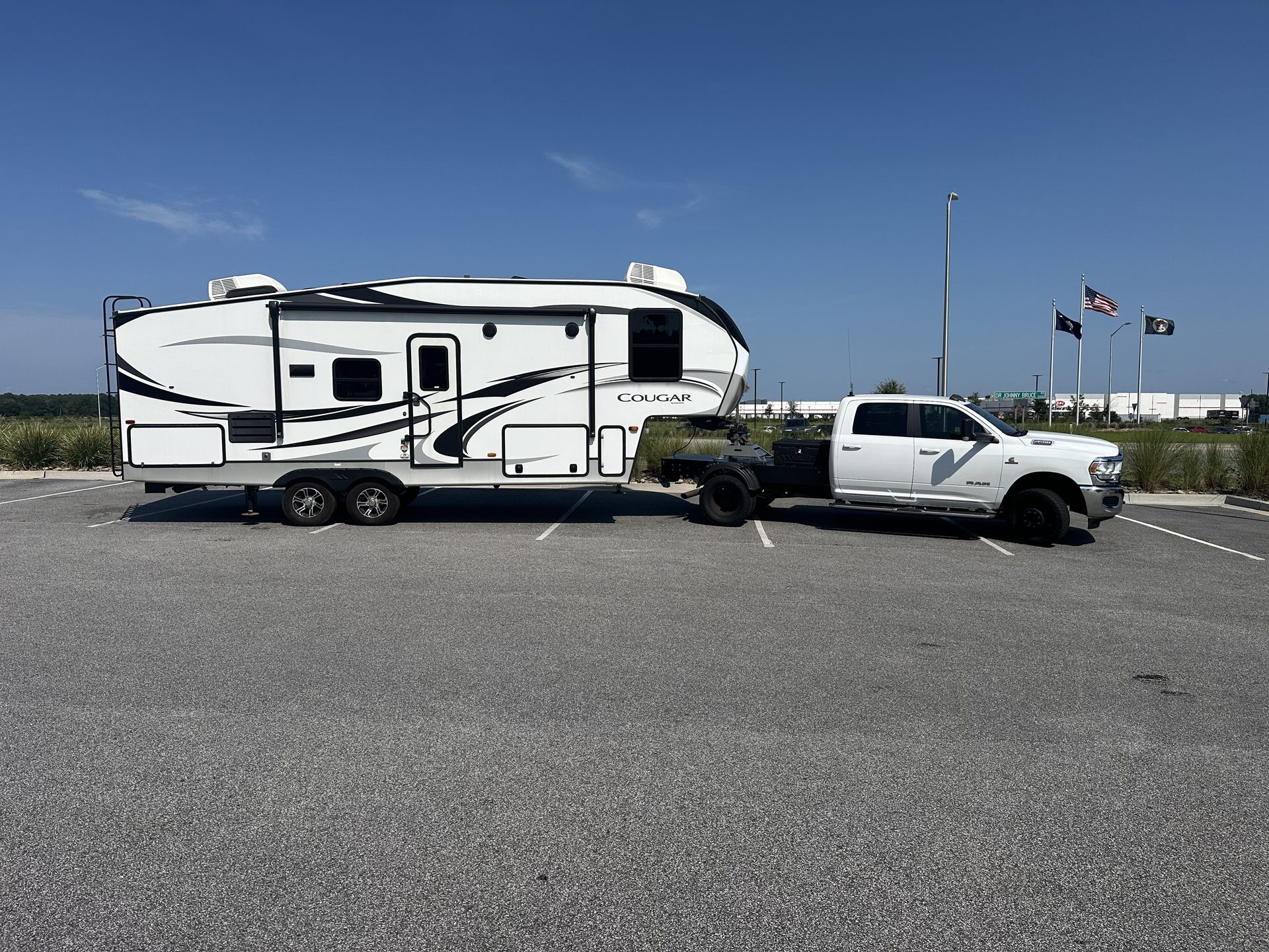 How to Find  Reliable RV Transporters in North Carolina